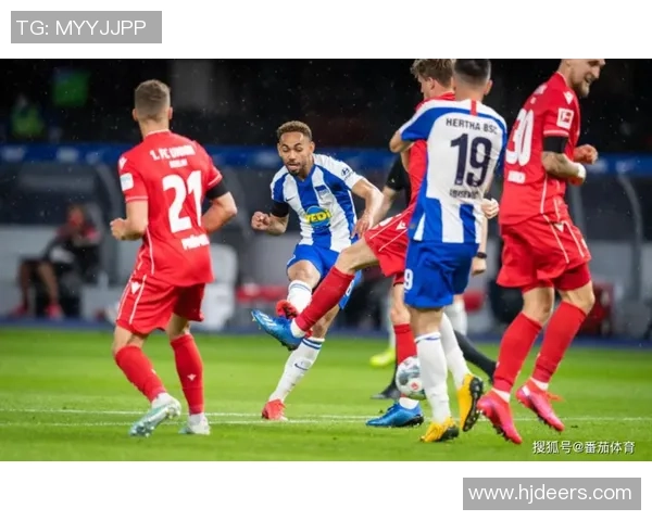 柏林赫塔与沙尔克04历届交锋记录分析与战绩回顾